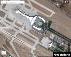 Вид нового аэропорта с Google Maps. Пока не ясно о каком здании идёт речь