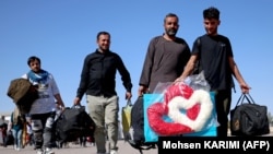 مهاجران افغان در جریان اخراج، آرشیف