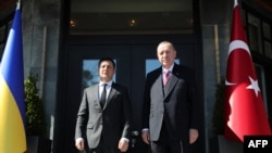 رجب طیب اردوغان رئیس جمهوری ترکیه با همتای اوکراینی‌اش ولودیمیر زلنسکی