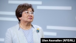 Роза Отунбаева.