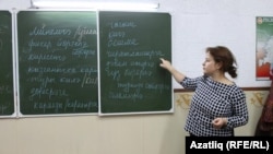 Лилиана Сафина дәрес алып бара