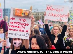 One of the marches on September 5 was organized by women's groups.