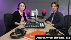 Andreea Roșca este fondatoarea The Vast & The Curious. A intervievat sute de oameni de afaceri și inovatori.