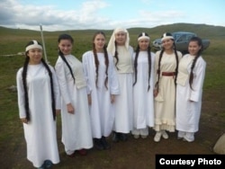 Фильмда уйнаучы артистлар