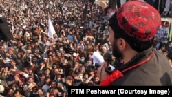 منظور پښتين د پېښور په جلسه کې