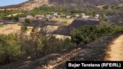 Tokat e djegura në fshatin Kçiq i Madh.