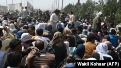 Кабул аэропортунда топтолгон оогандыктар, 20-август 2021-жыл.