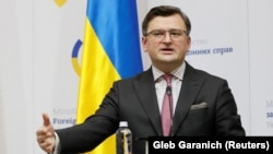 «Наступ на санкційному фронті буде тривати, поки РФ не припинить агресію, бомбардування наших міст, воєнні злочини проти наших людей», – сказав міністр