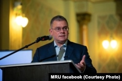 Mihai Răzvan Ungureanu, fost director SIE