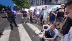 Boško Obradović na pločniku Bulevara kralja Aleksandra, 8. jul