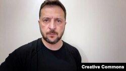 Російська армія досі має змогу використовувати західні компоненти для атак на Україну, зазначив Володимир Зеленський