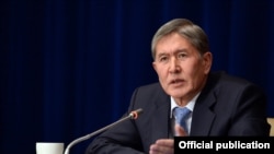 Алмазбек Атамбаев.