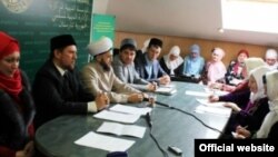 Түгәрәк өстәл сөйләшүе