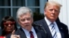 Джон Коўл і Дональд Трамп, архіўнае фота