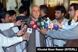 Abdul Malik Baloch speaking to journalists. (file photo)