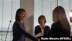 Дипломаш дIалуш.