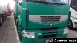 Чек арадагы жүк ташуучулар