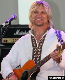 Співак Олег Скрипка, лідер гурту «Воплі Відоплясова», під час одного з фестивалей «Країна мрій»