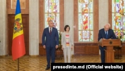 Vicepremierul pentru reintegrare Vasili Şova depune jurământul