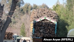 خوست ولایت، د سونګ لرګیو لارۍ (آرشیف)