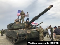 ამერიკელი ჯარისკაცები დ ამერიკული სამხედრო ტექნიკა ვაზიანში - 2018 წელი. მრავალეროვანი სწავლება "ღირსეული პარტნიორი".