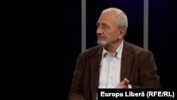 „Interesul personal domină.”