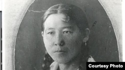 Кулбаранын апасы Машакан.