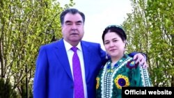 Эмомали Рахмон и его дочь Озода