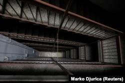 Stepenište u jednoj od zgrada u Beogradu, ilustrativna fotografija iz arhive