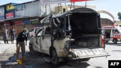 په کوټه کې پولیس د چاودنې ښکار شوي ګاډي جاج اخلي - انځور له ارشیفه. 