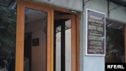 Амиран Дьяконов считает, что, обращаясь за разъяснением к парламенту, ЦИК пытается переложить ответственность на народных избранников