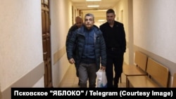 Лев Шлосберг в Псковском городском суде