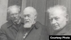 о.Павло Мадяр, кардинал Мирослав Любачівський, єпископ Іван Маргітич, 19 квітня 1991 року