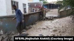 تصویر آرشیف: جاری شدن سیلاب در یکی از مناطق ولایت میدان وردک 