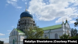 Зараз Кам'янка-Дніпровська Запорізької області перебуває під тимчасовою російською окупацією. На фото: Церква Різдва Богородиці у місті Кам'янка-Дніпровська