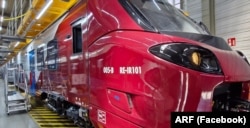 Imagine cu cel de-al cincilea tren Coradia Stream, care a ajuns în țară luni, 18 august.
