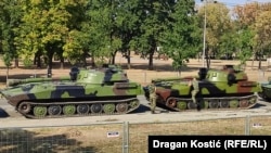 Borbena vozila na novobeogradskim ulicama uoči vojne parade, 10. septembar 2025. 