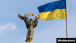 Монумент Незалежності – тріумфальна колона в Києві, присвячена незалежності України