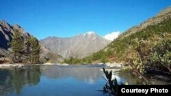 Алтайдагы Төөлөс (Телец) көлү