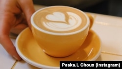 Усе в закладі – у жовтому, улюбленому кольорі українського захисника