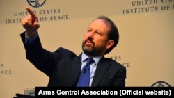 داریل کیمبال می‌گوید گاهی اوقات رسیدن به نتیجه‌ای بهتر از قبل امکان‌پذیر نیست اما راه‌هایی برای بهبود مدل برجام وجود دارد 