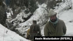 "Үркүн" тасмасын тартуу учурунда.