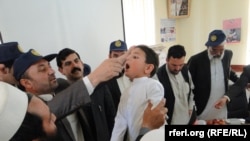 واکسیني کيمپېن به د ډېیسېمبر تر ۱۸مې پورې روان وی. انځور له ارشیفه.