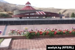 "Ата Бейит" эскерүү жайы, Кыргызстан. 08.11.2012.