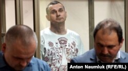 Ukrajinski režiser Oleh Sentsov osuđen je na zatvorsku kaznu od 20 godina u Rusiji.