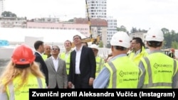 Predsednik Srbije Aleksandar Vučić i direktor kompanije Eagle Hills Muhamed Alabar u poseti Beogradu na vodi, 15. jun 2020.