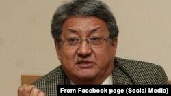 Алмазбек Акматалиев.