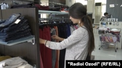 Në Taxhikistan ndalohen ato që konsiderohen “rroba të huaja për kulturën taxhike”. Fotografi ilustruese nga arkivi.