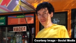 Айбек Баратов