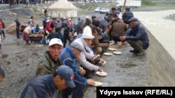 Келдибековдун жактоочулары, 17-июнь, 2014-жыл